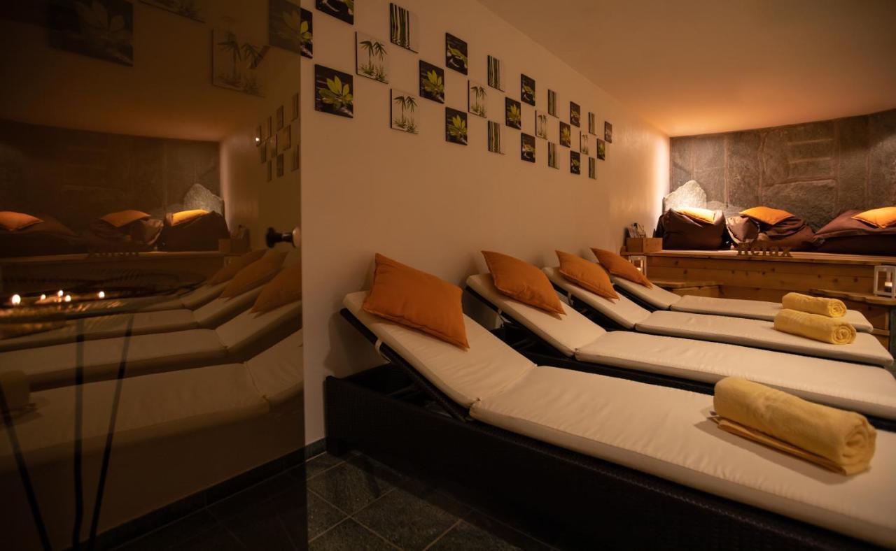 Hotel Chesa Surlej Silvaplana Exteriör bild